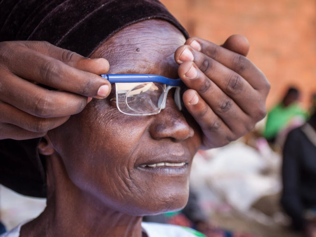 Help 500 Market Women See Clearly Again