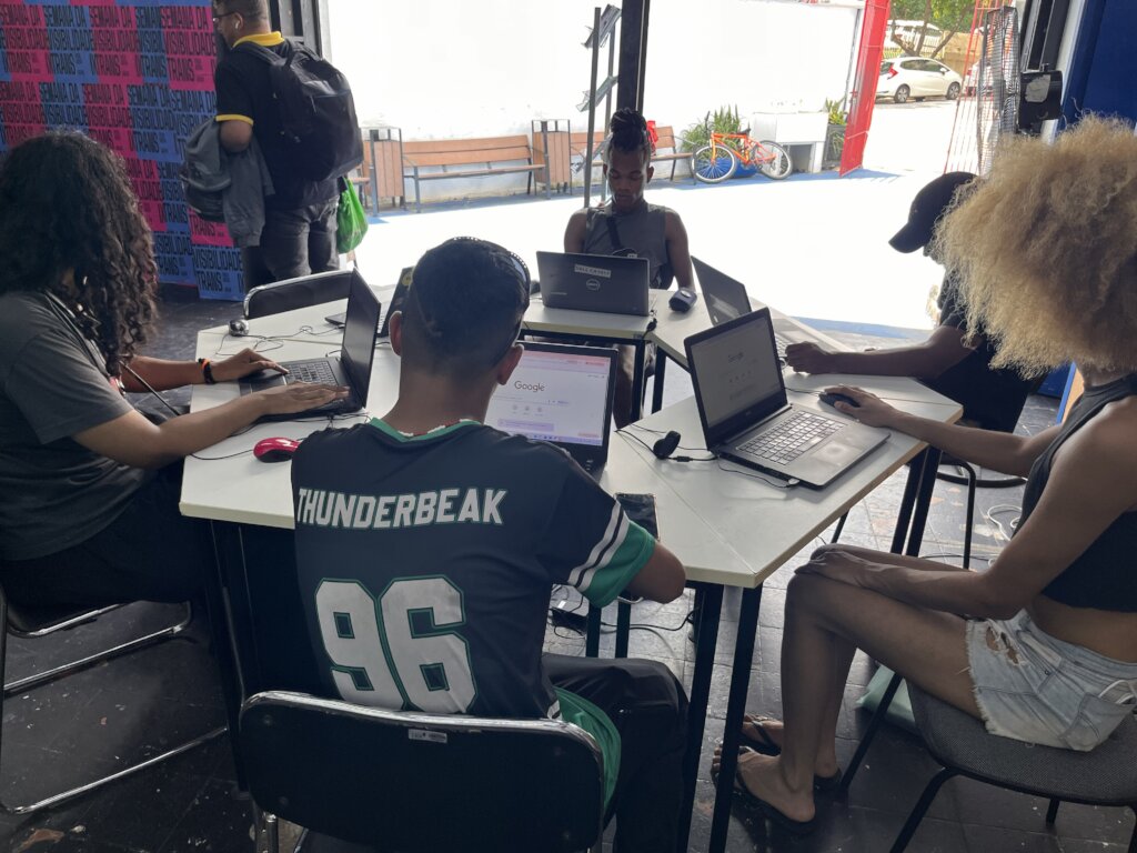 Internet Laboratory at Galpao casa 1