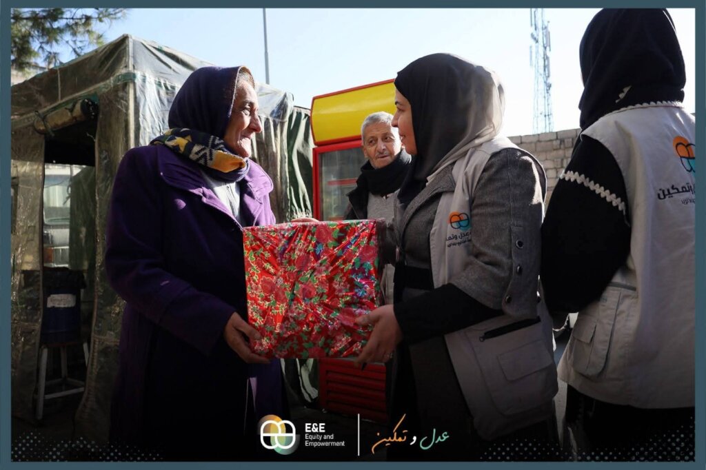 Give by Dignity Kits to Vulnerable Syrian Women.