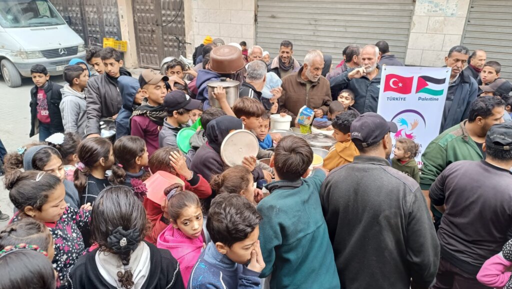 Giving Tuesday: Aid for 1,500 Families in Gaza