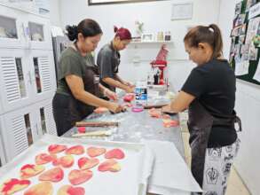 Preparing Cookies for Bags in 2025