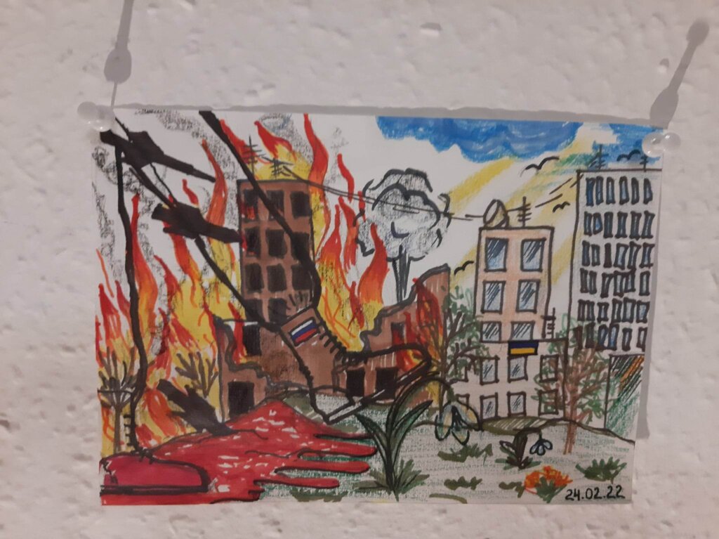 THE WAR SEEN THROUGH OUR EYES