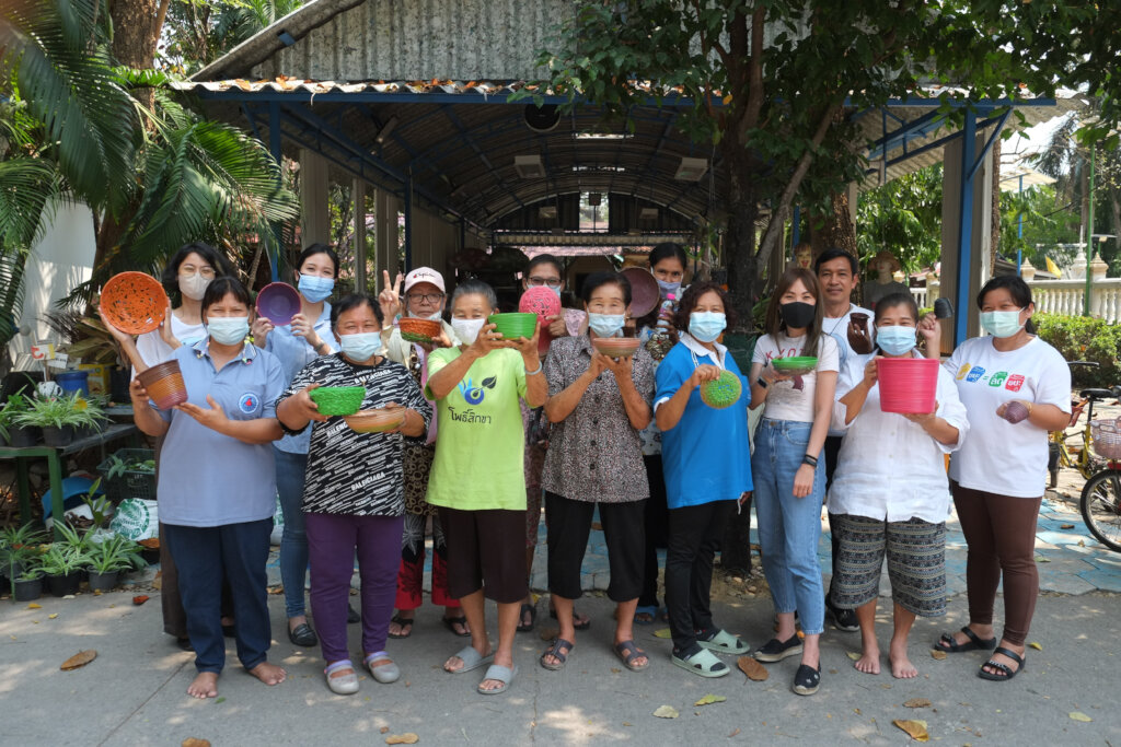 Expand community-based recycling in Thailand