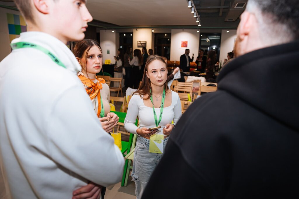 Equip 7,000 Ukrainian Youth for Real Jobs