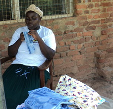 Nafisa: Woman making reusable sanitary towels