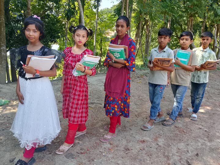 Distribution free educational material to student.