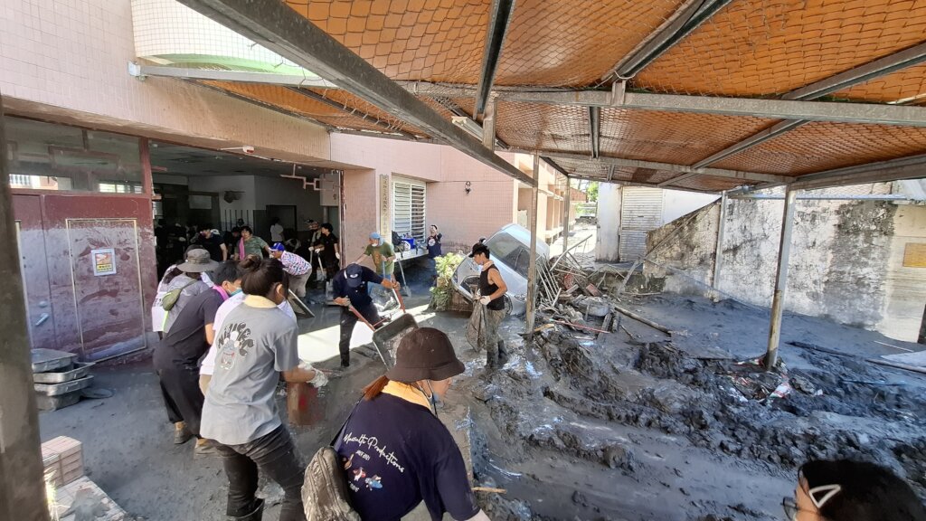 Work with the community to help disaster recovery