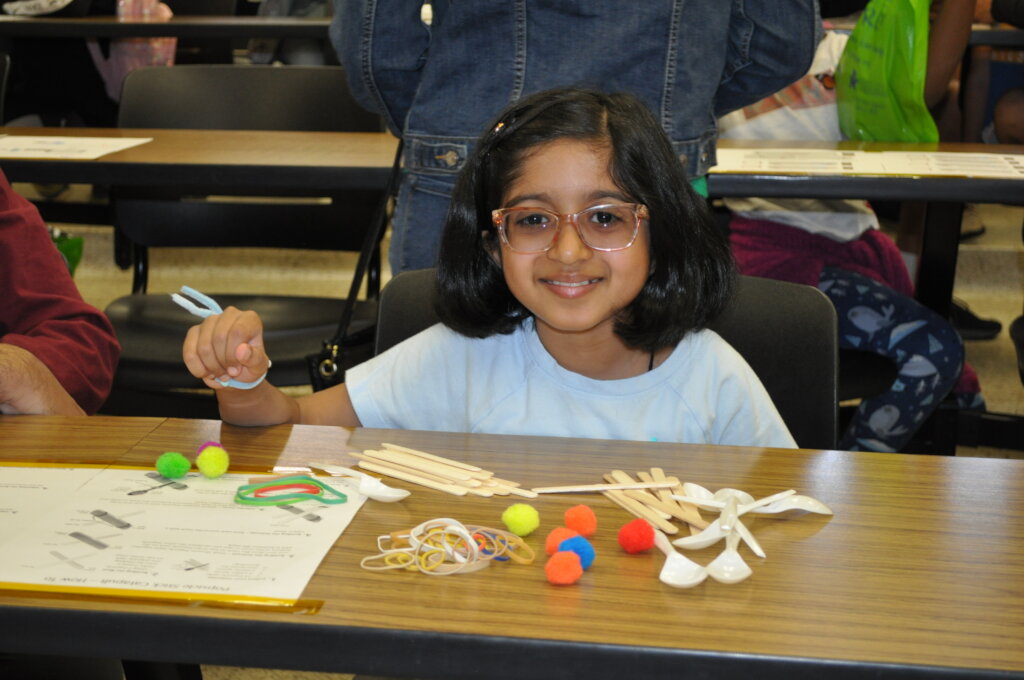 Open Doors for Youth in STEM This Holiday Season