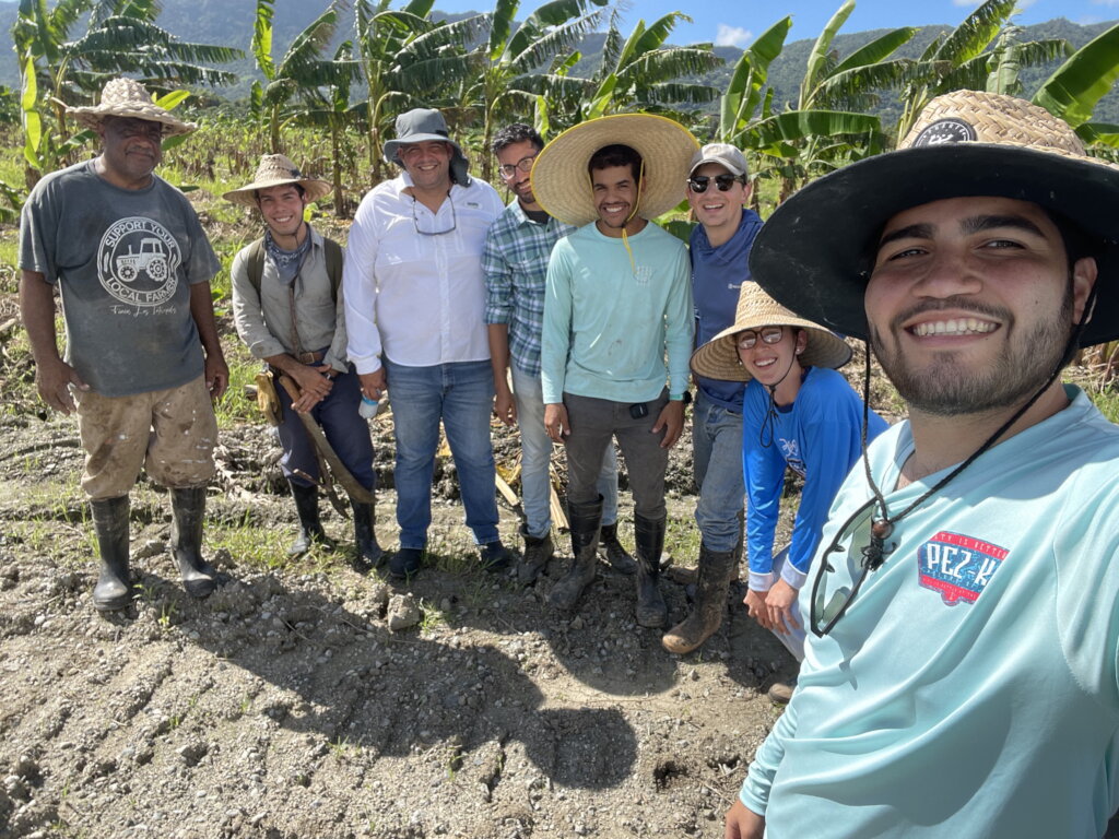Strengthening Puerto Rico's Farmers & Food System