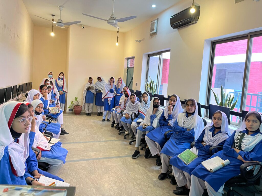 Digital Pakistan - Girls' Digital Transformation