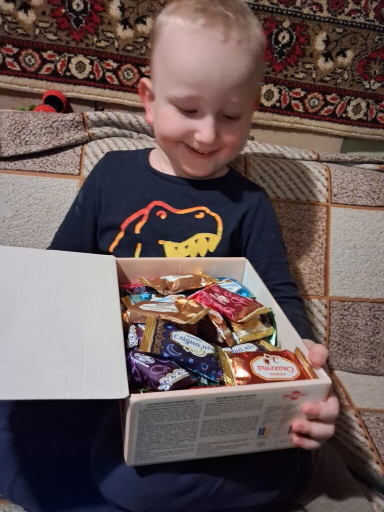 Presents for Ukrainian children SANTA Mail 2025