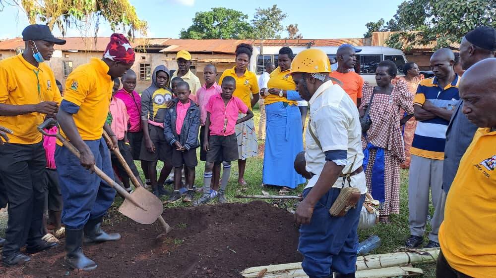 Support Community Planting Fruit Trees in Uganda