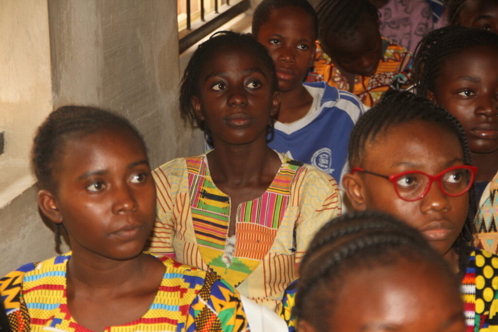 Educate 500 Out-of-School Girls in Minna