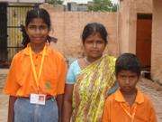 Babita and Sonu Mondol with their mother Madhavi