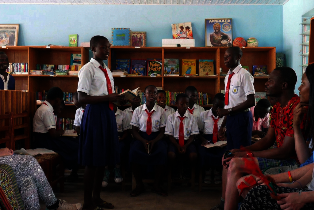 Build a Community Library with 5,000 Books