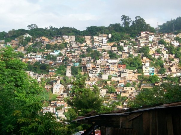 School building in El Salvador-Miami of Ohio/Brown