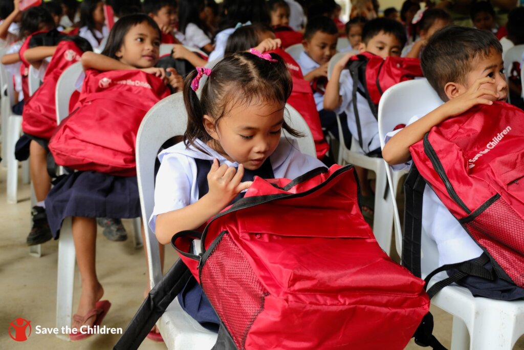 Give a Back to School Kit to Children in Cebu