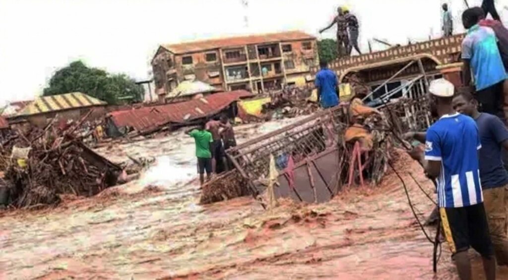 Distribute 500 Emergency Flood Relief Kits