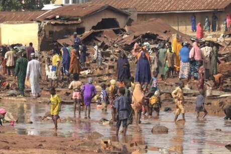 Distribute 500 Emergency Flood Relief Kits
