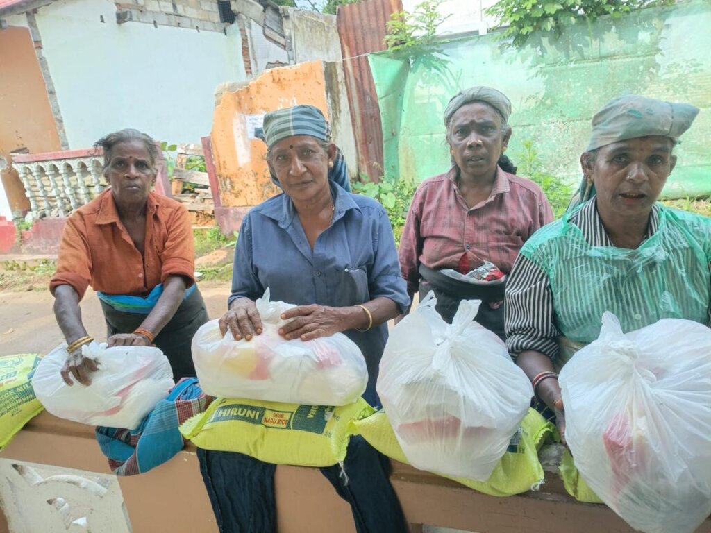 Distributing Rations off Nawalapitiya