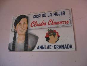 Casa de la Mujer Logo
