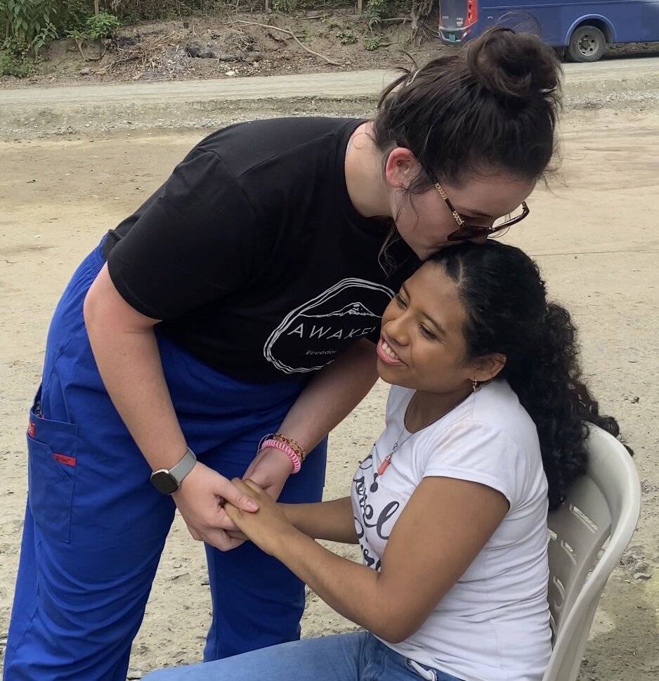 Build a Medical Center & Learning Hub in Ecuador