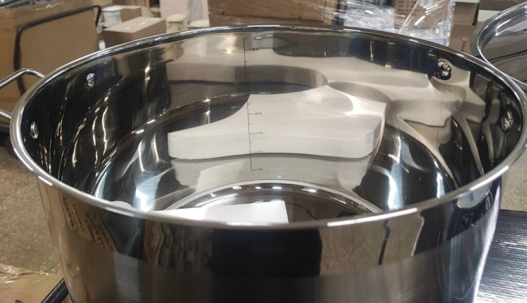 Safe Tableware for Elderly in Ukraine