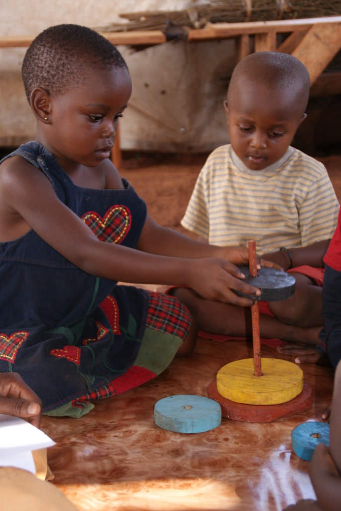 Help 600 children in Uganda learn through play