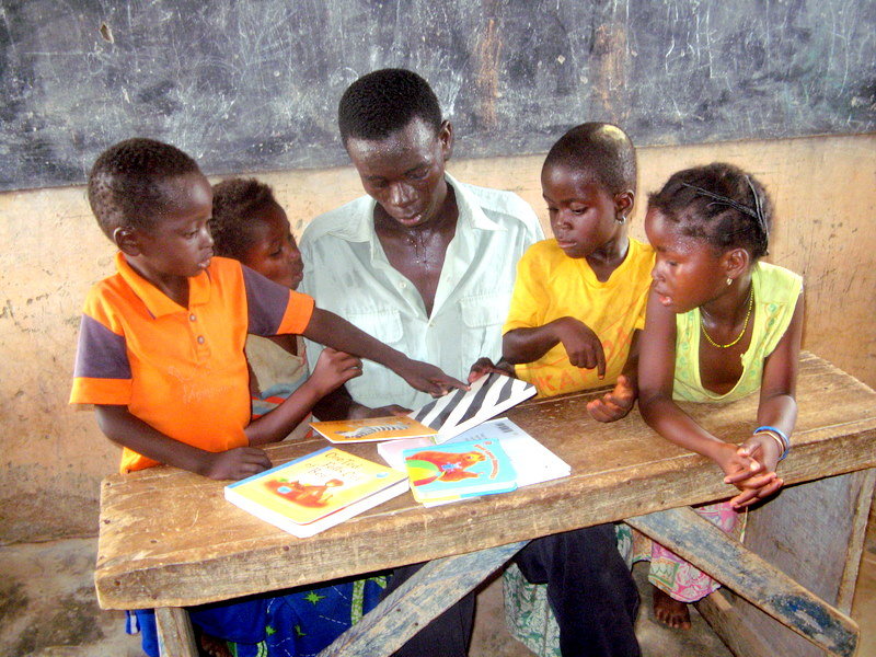 Help 600 children in Uganda learn through play