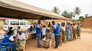 Provide Eye Screening for 700 People in Ghana