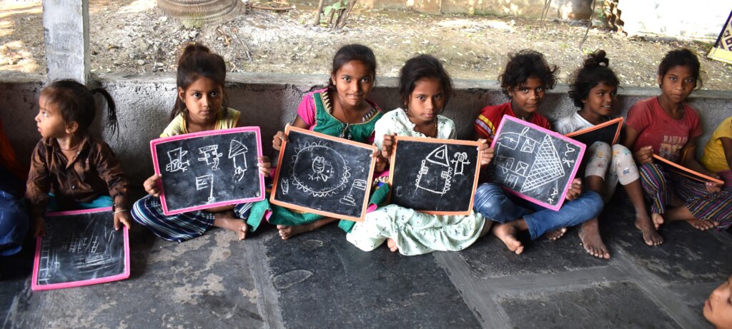 Build Safe Toilets for 100 Migrant Children