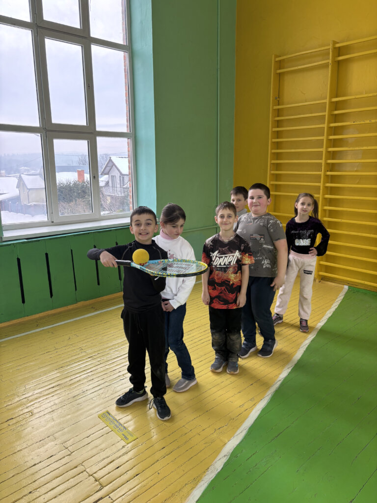 Equip 15 Ukrainian Schools with Tennis Gear