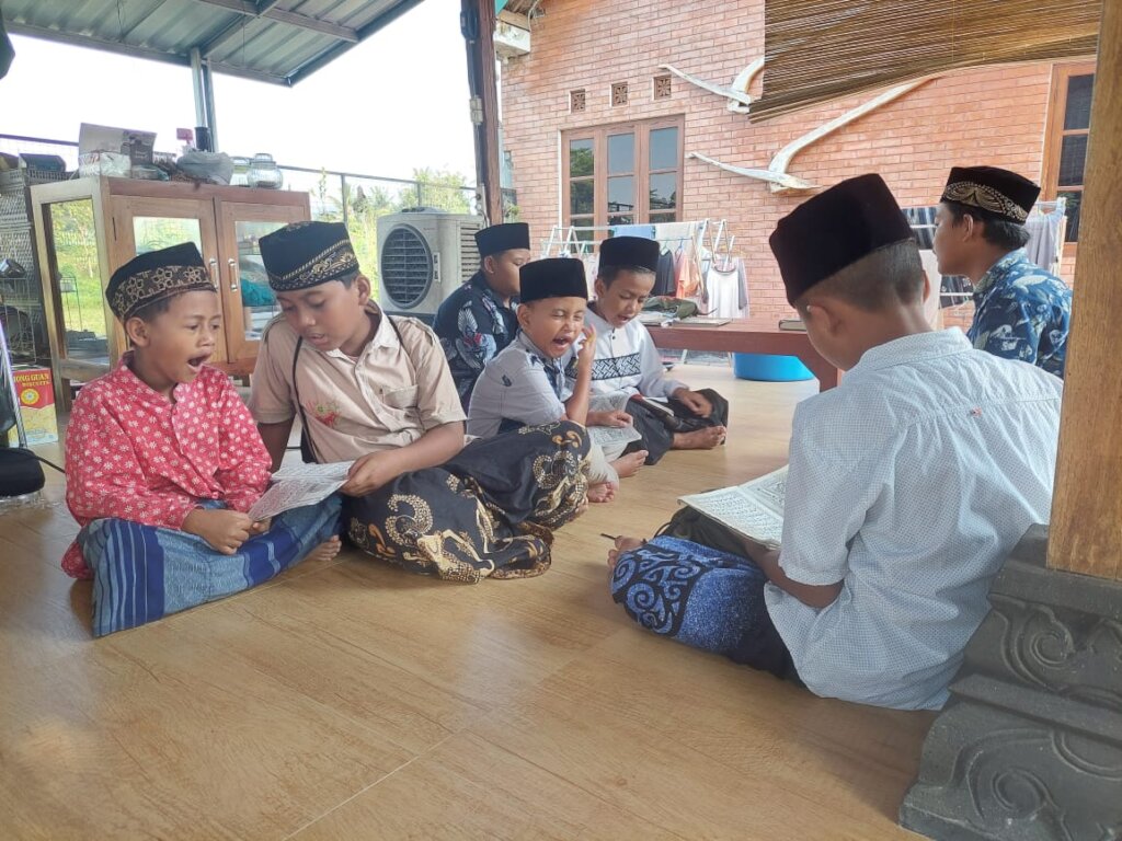 Provide English Course for Kids in Rural Indonesia