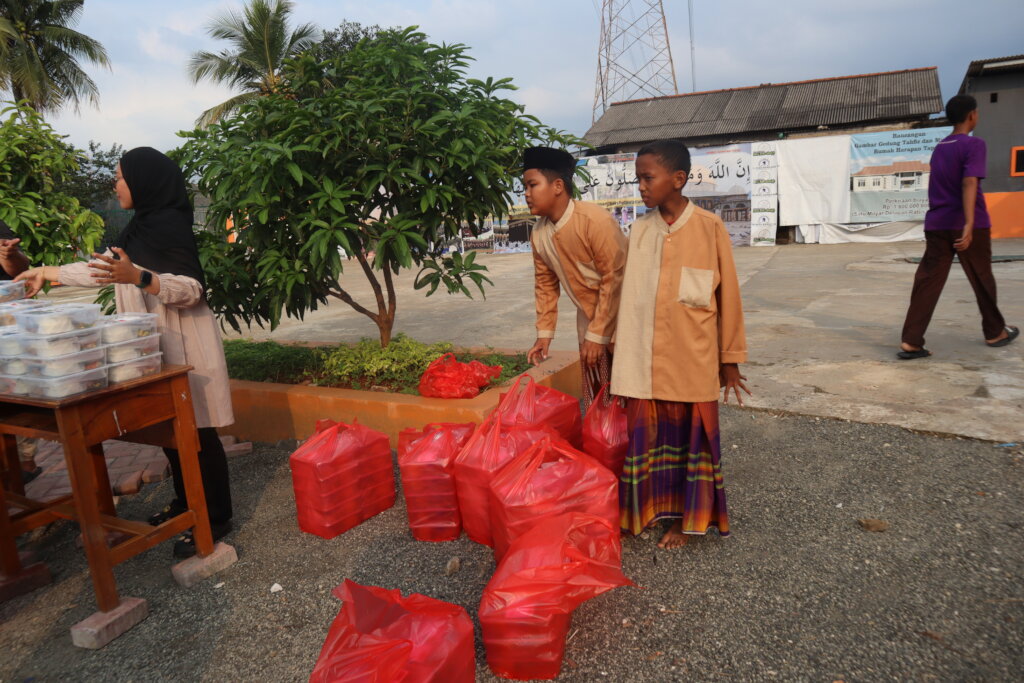 Support Iftar Meals for Vulnerable Communities