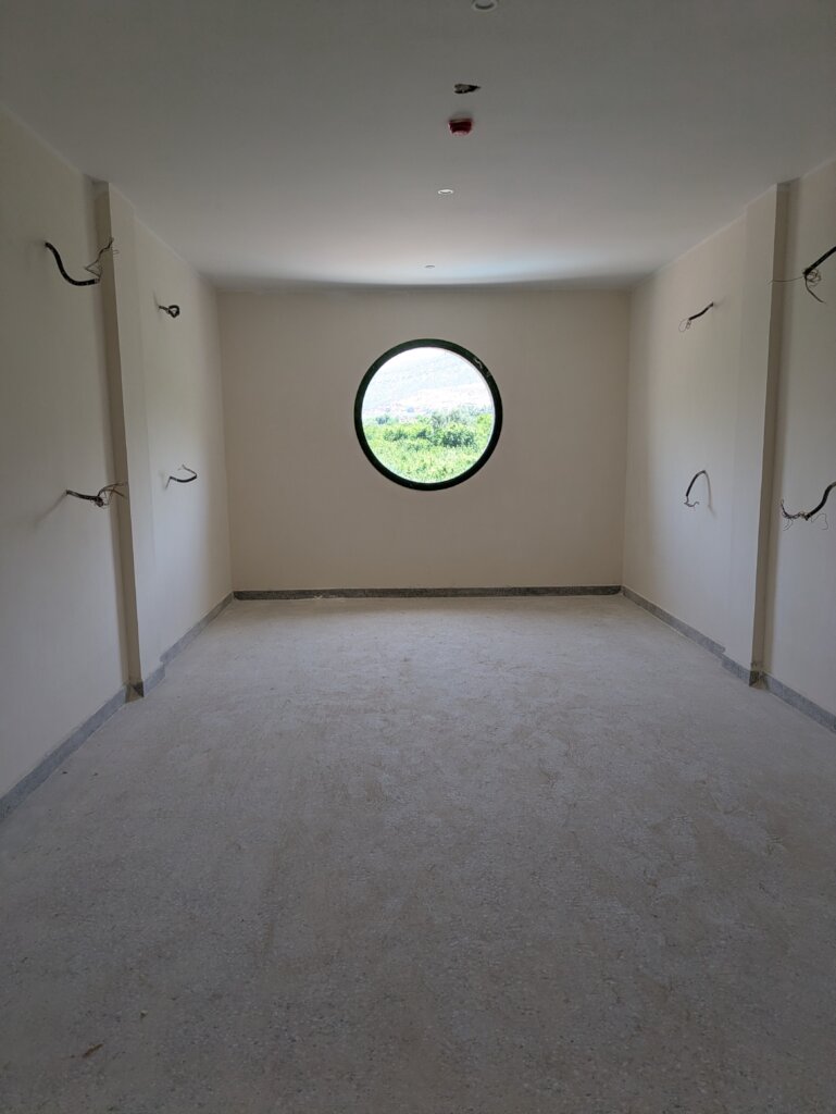 Girls Bedroom ready for Beds!