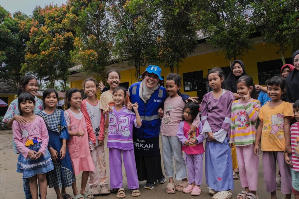 Bag of Happiness for Crisis Affected Communities