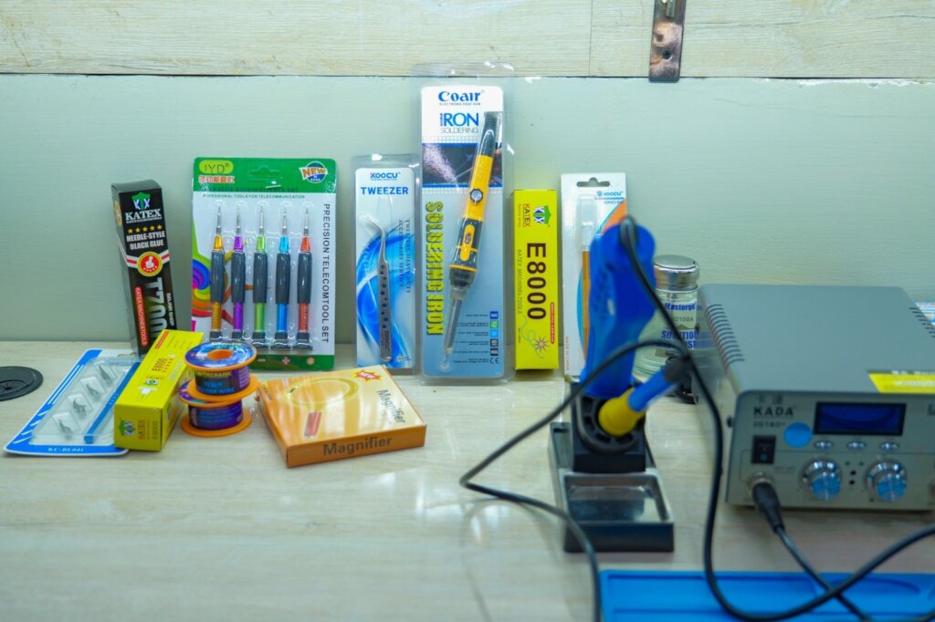 Provide 1000 School Kits in Pakistan