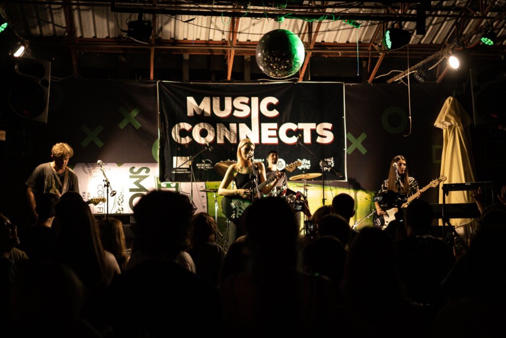 Summer School for ethnically mixed bands