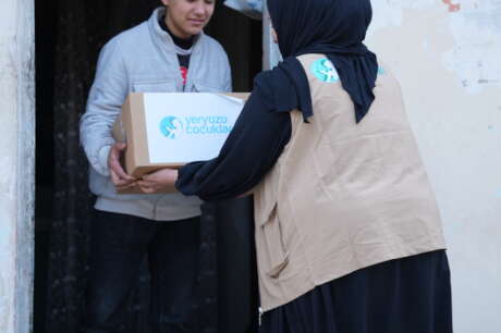 Food Support for Families in Crisis Areas