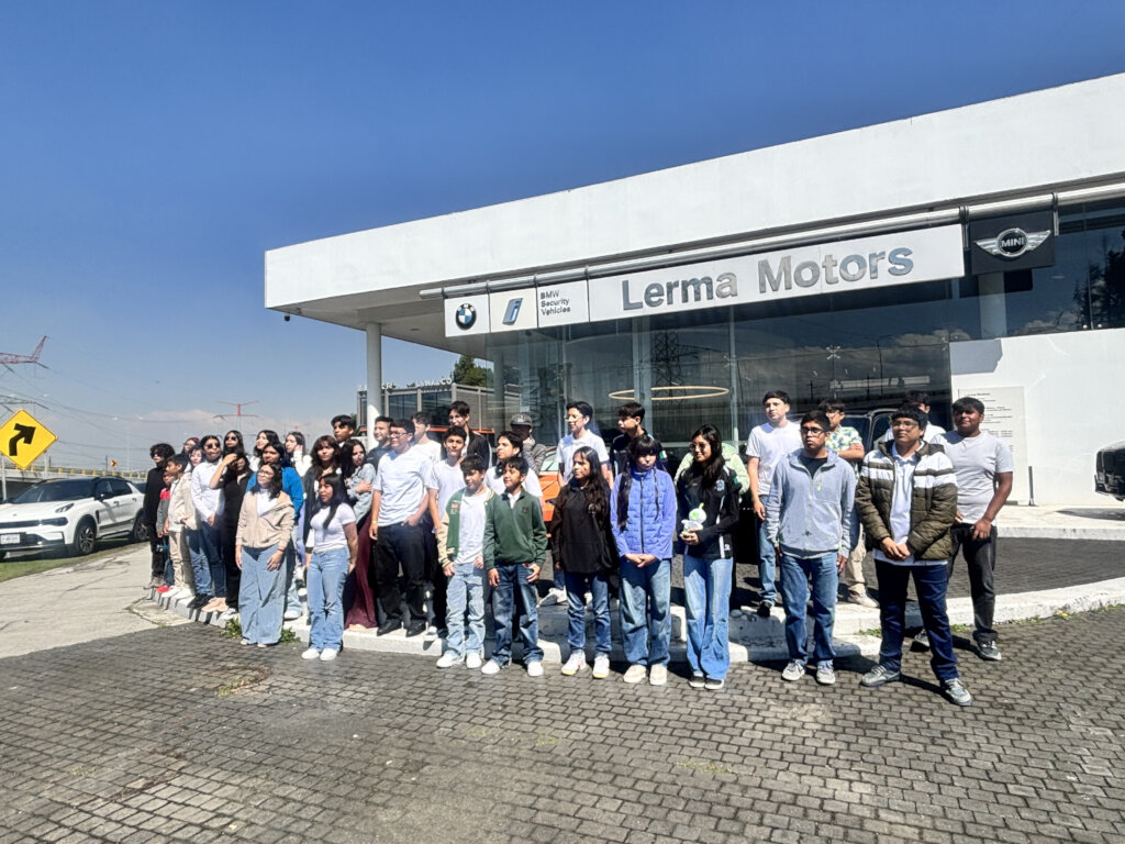 our students in the training facility at BMW