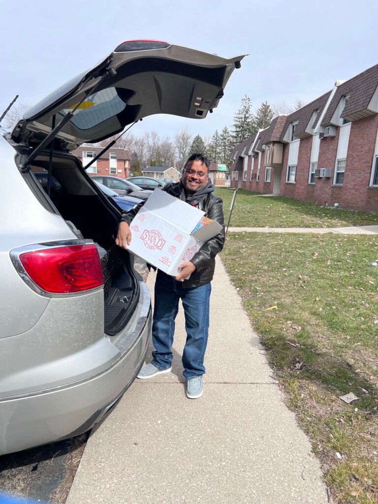 Providing Food baskets to 200 legal immigrants