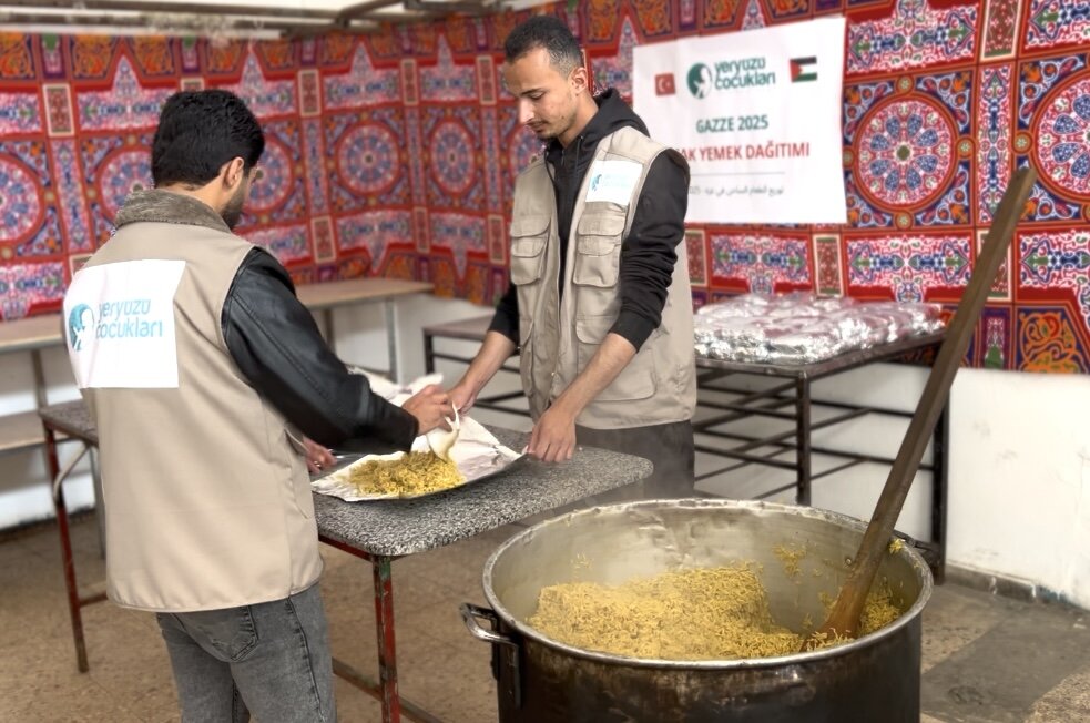 Hot Meal Iftars in Gaza