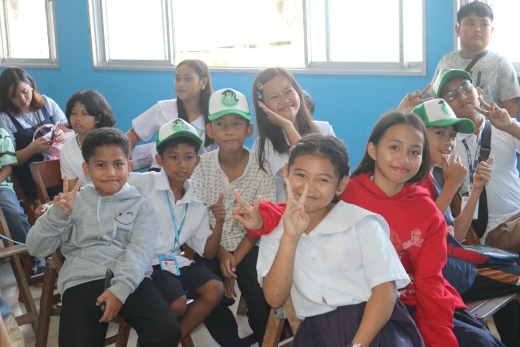 Happy kids, happy Earth