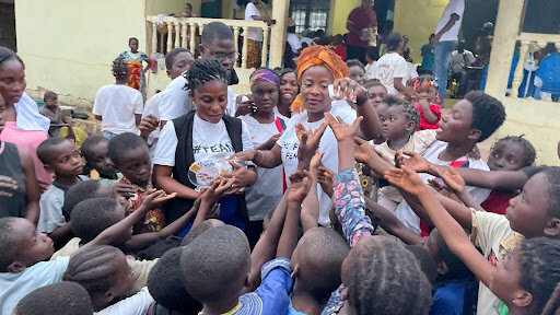 Keep Ivorian Girls in School During Adolescence