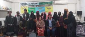 Group photo with Dr. Fauzia and students.