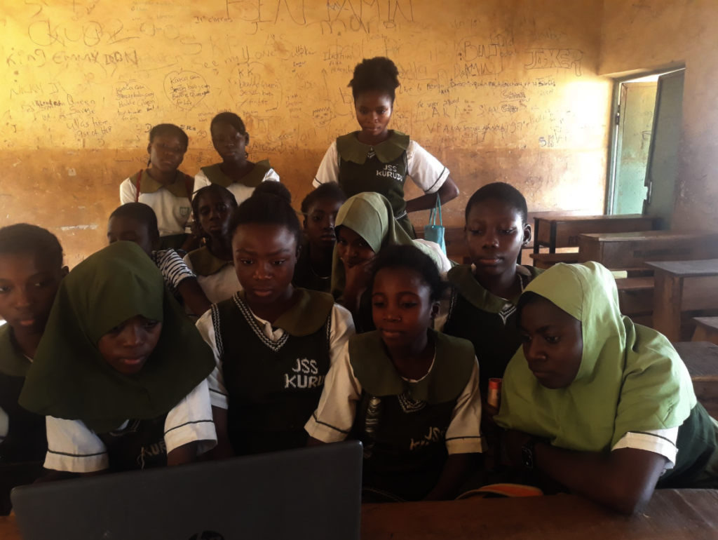 Train 100 Girls to Lead Change in Nigeria