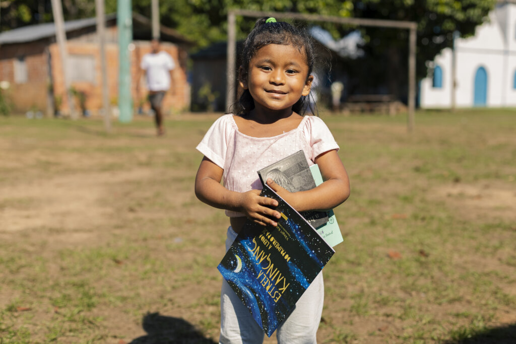 Help Bring 600 Books to Children in the Amazon!