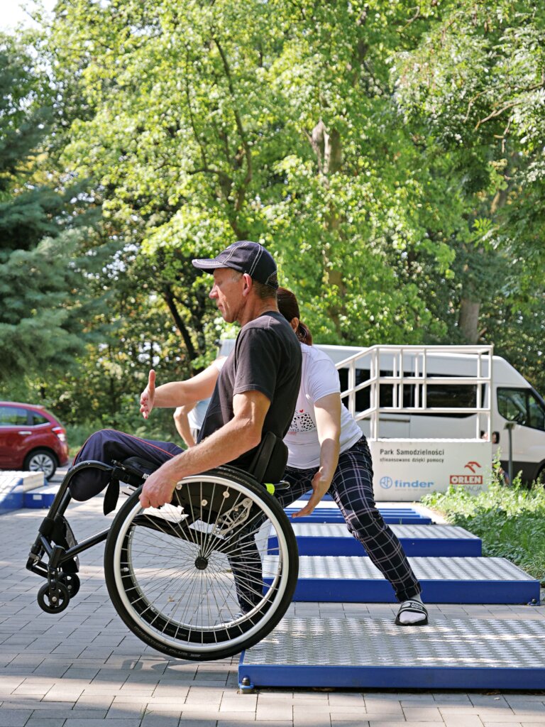 Build training apartment for people w/disabilities