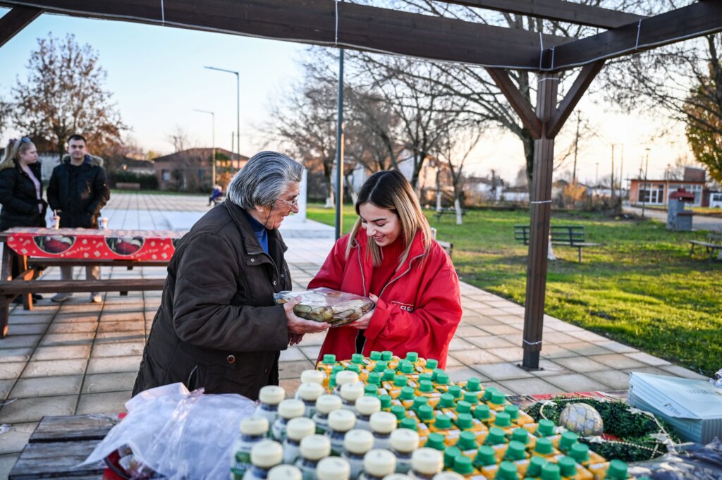 Nobody Alone At Easter|13th Easter Campaing