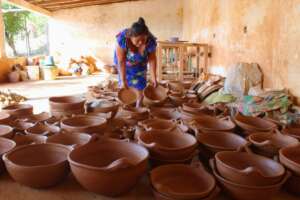 Pottery production in San Marcos.